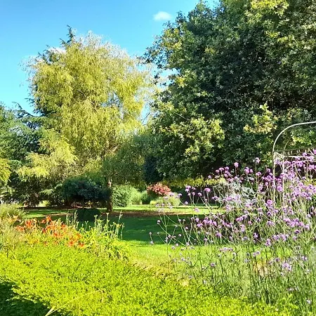 Gasthof Domaine De Vaufleury - La Maison De L'escuiller